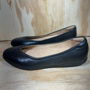 Naturalizer Black Leather Ballet Flats Women’s Size 7.5